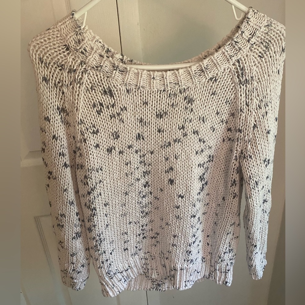 American Eagle Sweater / Long Sleeve / White and Blue American Eagle Top Medium